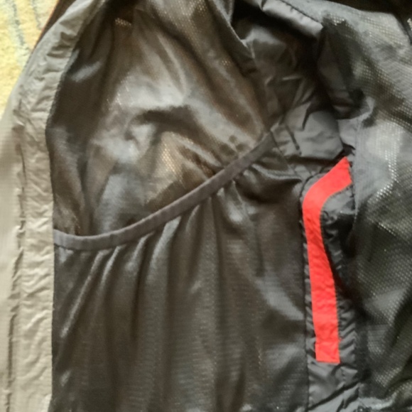 Windbreaker, Columbia - Picture 8 of 10